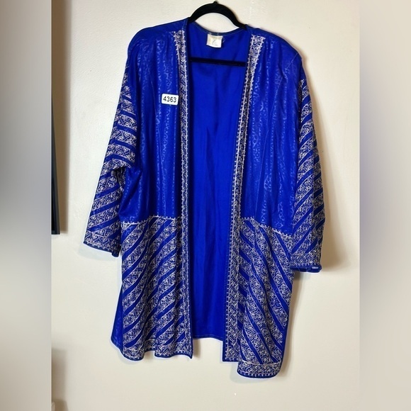 Rija kimono blue/ gold 28 p2p  35-1/2 length no size see measurements preowned - Picture 9 of 10
